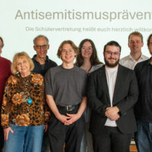 Schülerinnen und Schüler der FBS setzen Zeichen gegen Antisemitismus und Diskriminierung
