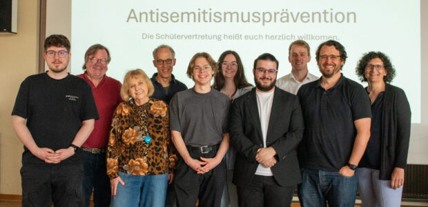 Schülerinnen und Schüler der FBS setzen Zeichen gegen Antisemitismus und Diskriminierung